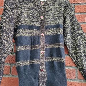 Women's sweater
